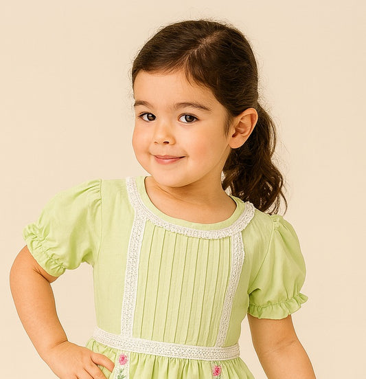 Pistachio Green-Spring Garden Pintuck Short Casual Frock