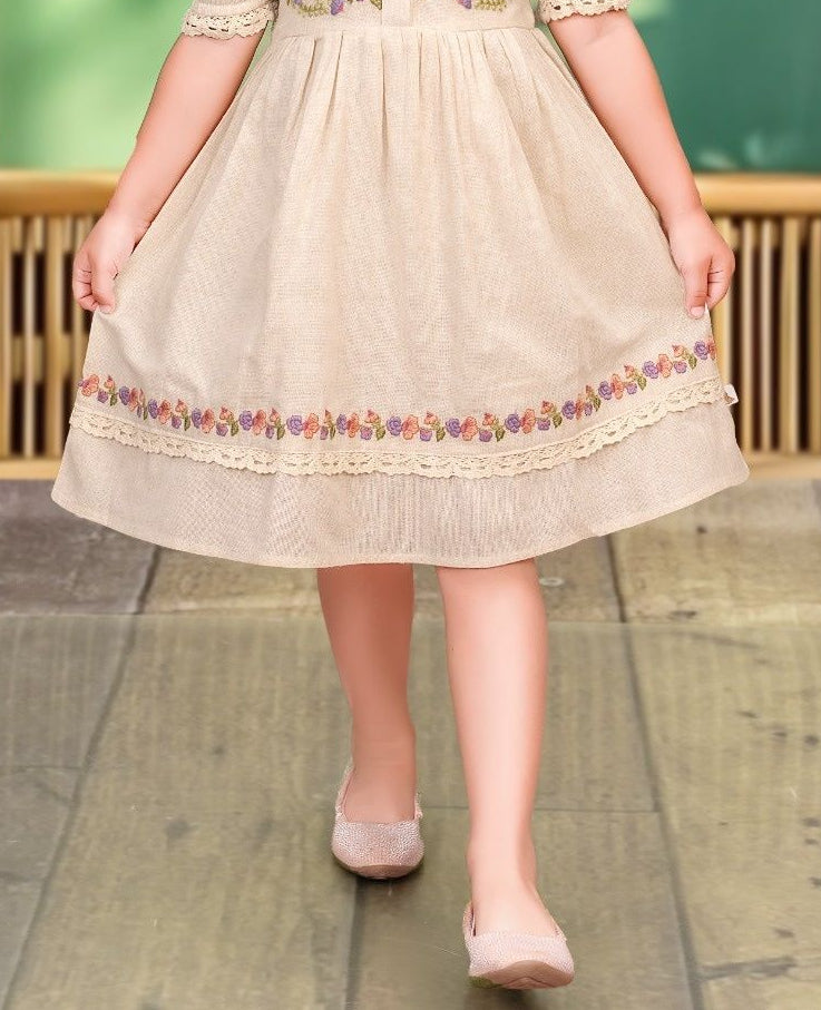 Cream Beige-Vintage Blossom Button Short Casual Frock